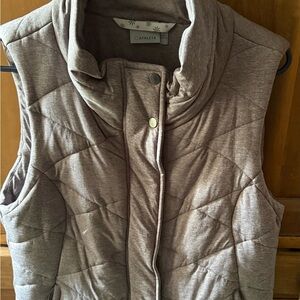 Athleta Quilted Vest in Taupe